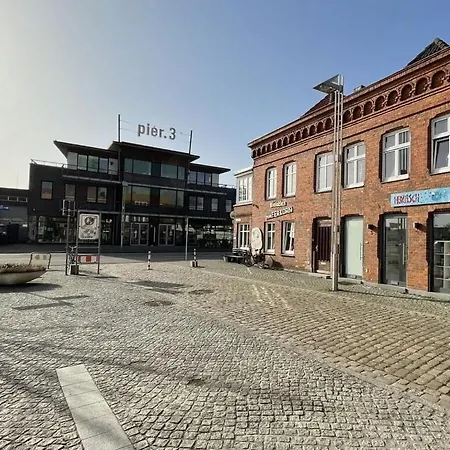 On The Trave Comfortable * Lubeka